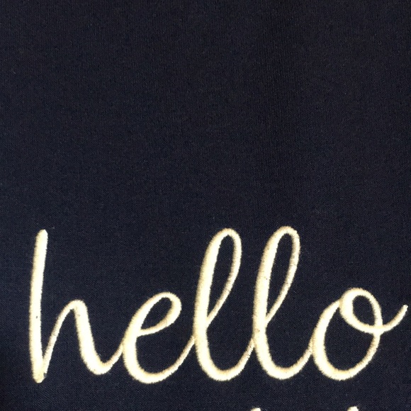 ISAAC MIZRAHI Embroidered Beautifully Long Line Buttery Soft Graphic Top - Picture 12 of 16